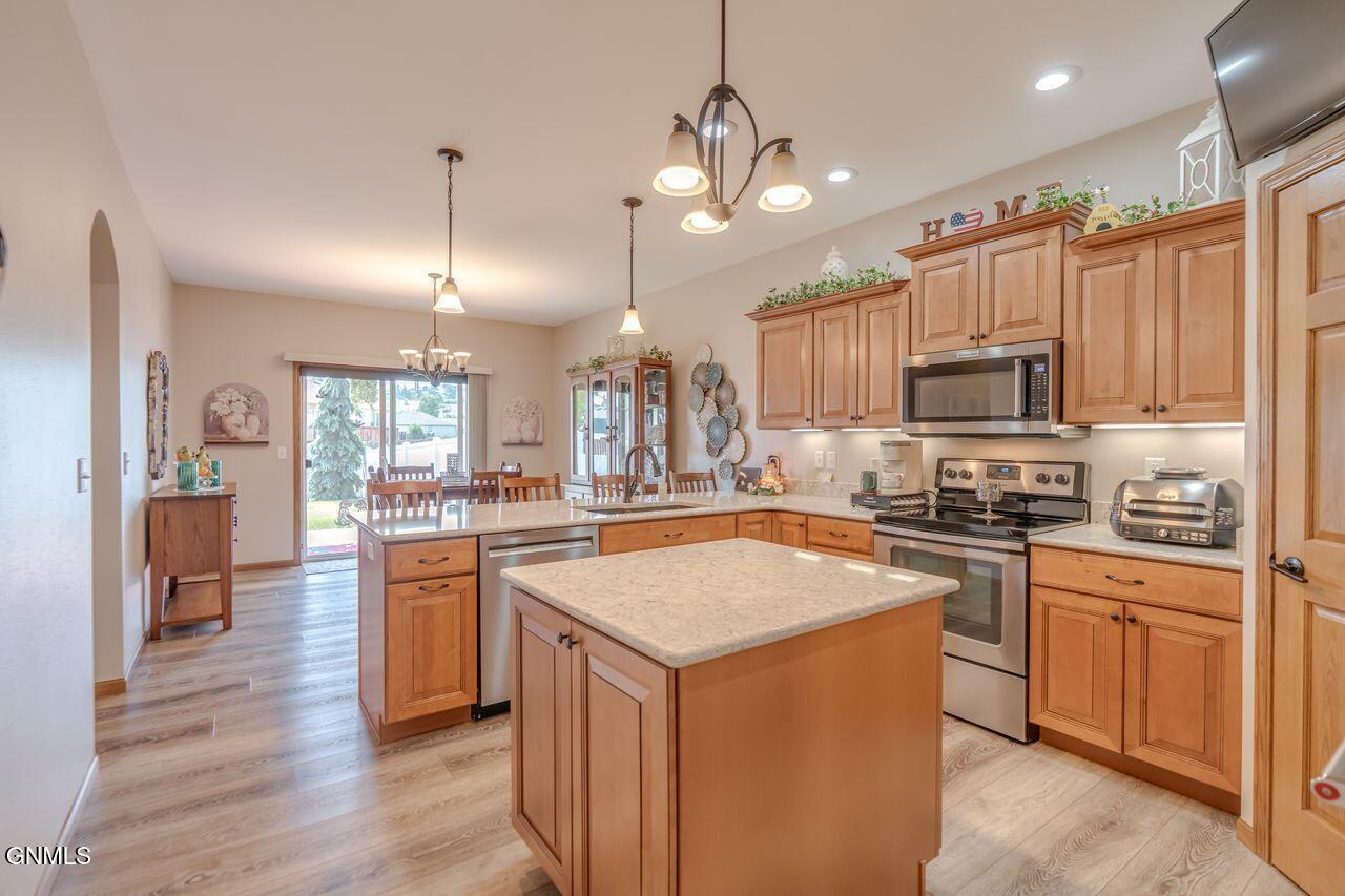 Property Photo:  1326 N 35th Street  ND 58501 