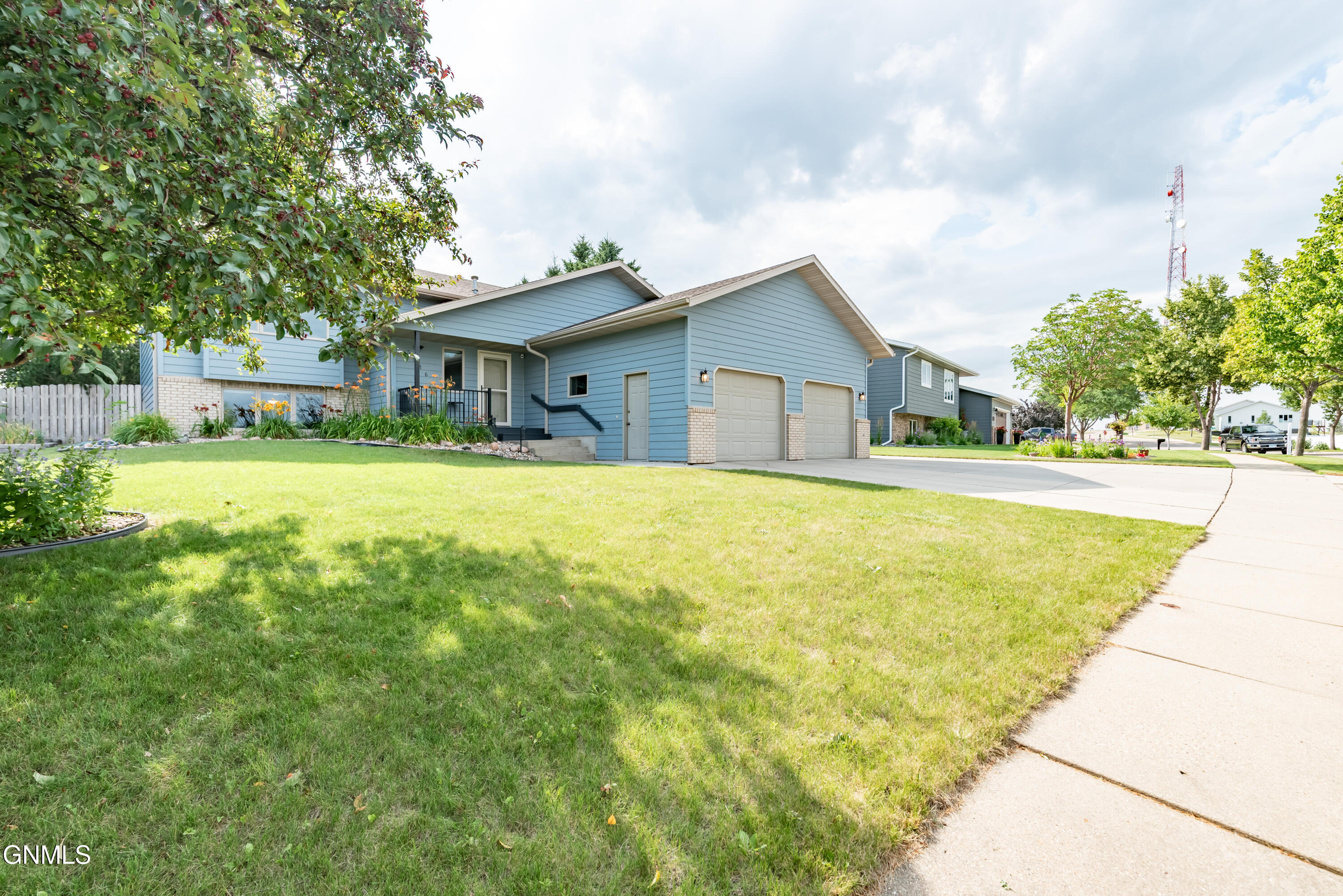 3916 Dominion Street  Bismarck ND 58503 photo