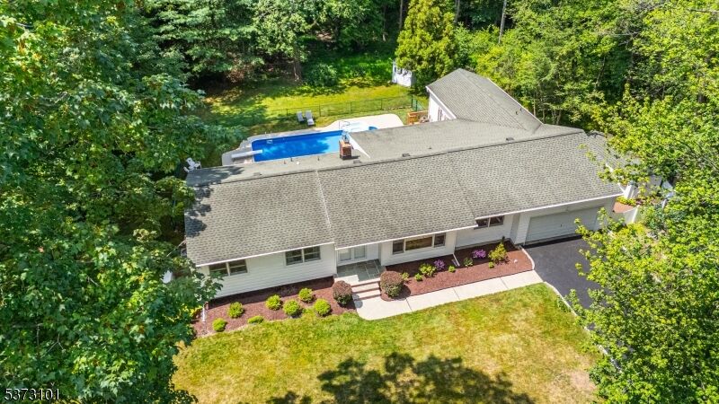 Property Photo: 10 Campo Rd NJ 07869