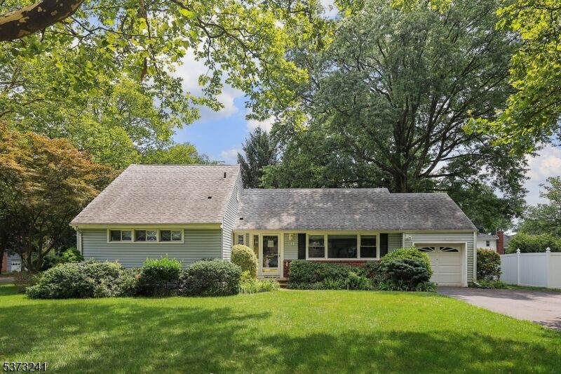 Property Photo:  240 Roger Ave  NJ 07090 