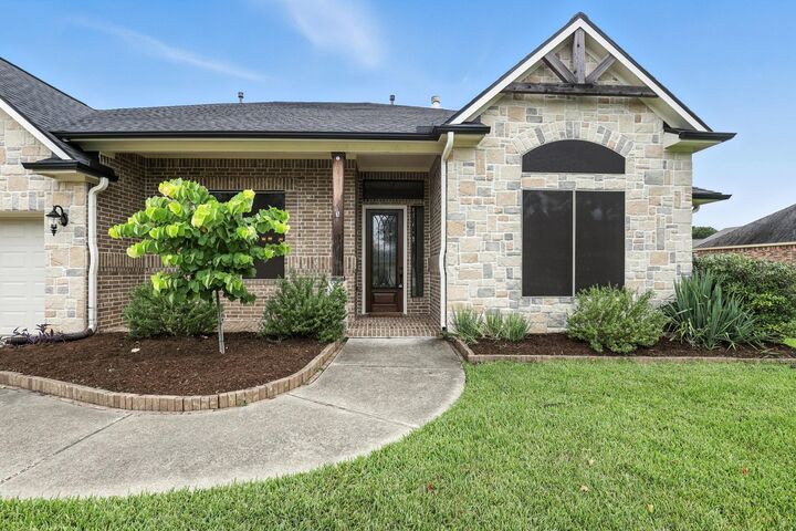 Property Photo: 14610 Thunder Bay TX 77523