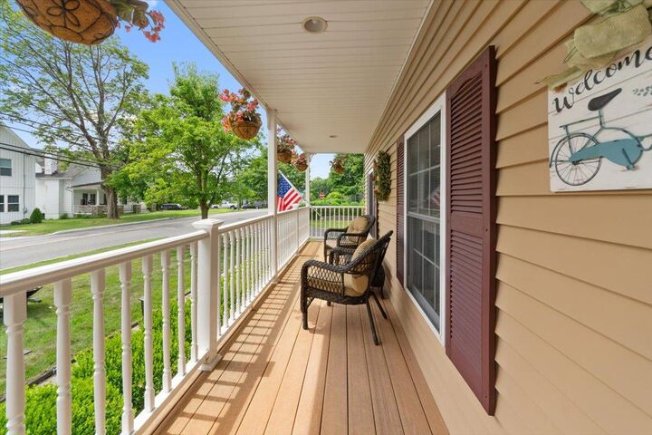 Property Photo:  1510 Maple Avenue  NY 10566 