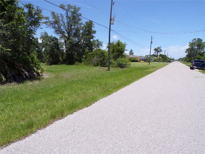 Property Photo:  160 Baytree Drive  FL 33947 