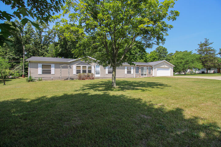 55530 Cr 653  Paw Paw MI 49079 photo