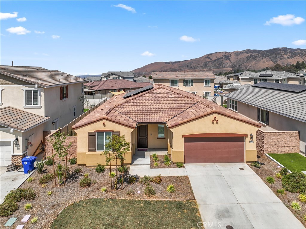 Property Photo: 11452 Pinon Trail CA 92399