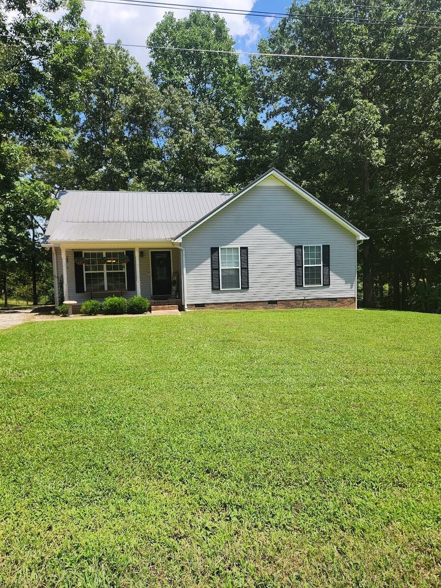 Property Photo: 36 White Oak Dr TN 38468