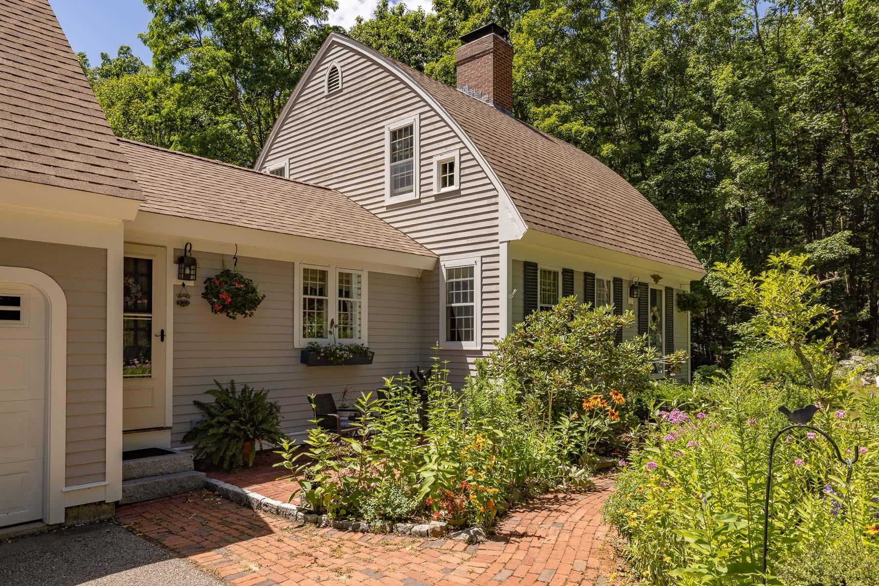 Property Photo: 153 Ash Swamp Road NH 03857