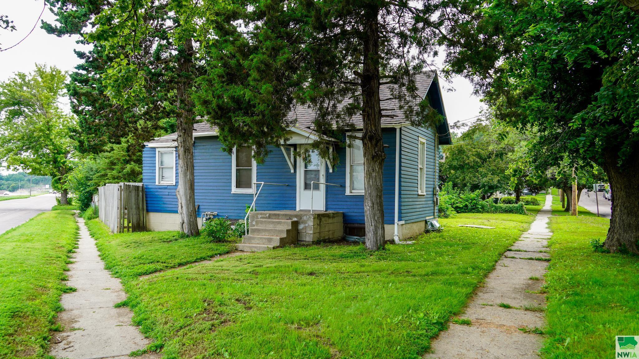 Property Photo: 2323 Floyd Blvd IA 51104