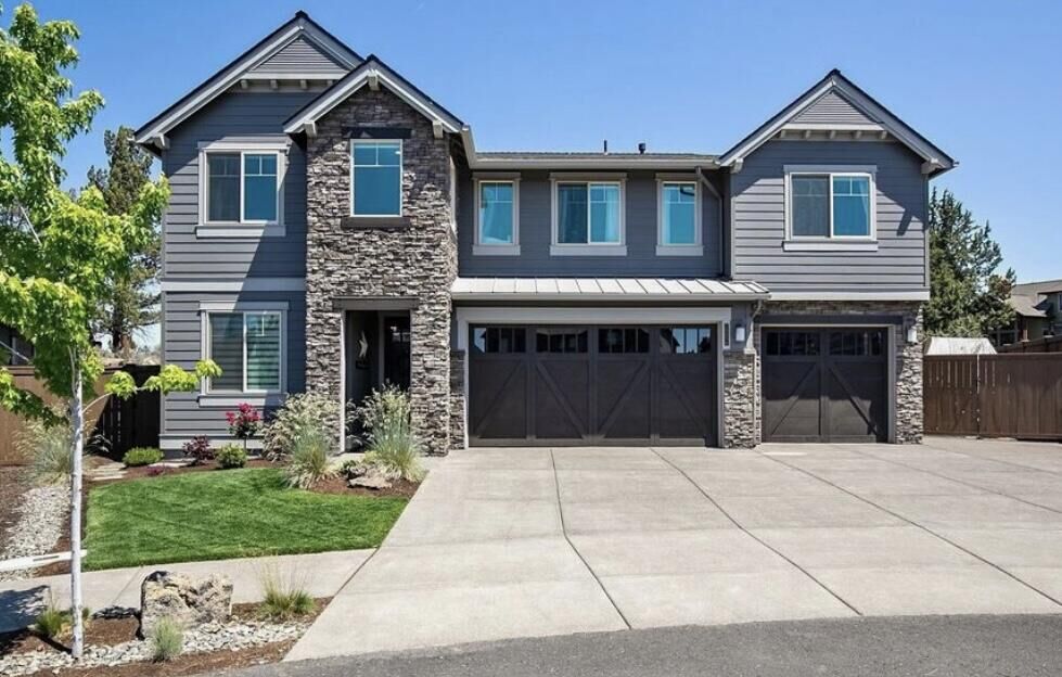 Property Photo: 20896 SE Humber Lane OR 97702