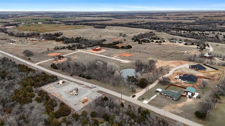 Property Photo:  11020 N Banner Road  OK 73036 