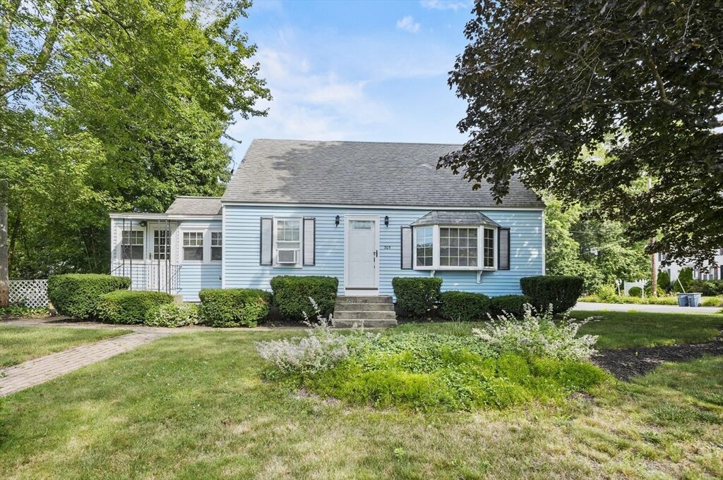 Property Photo:  305 Whalom Road  MA 01462