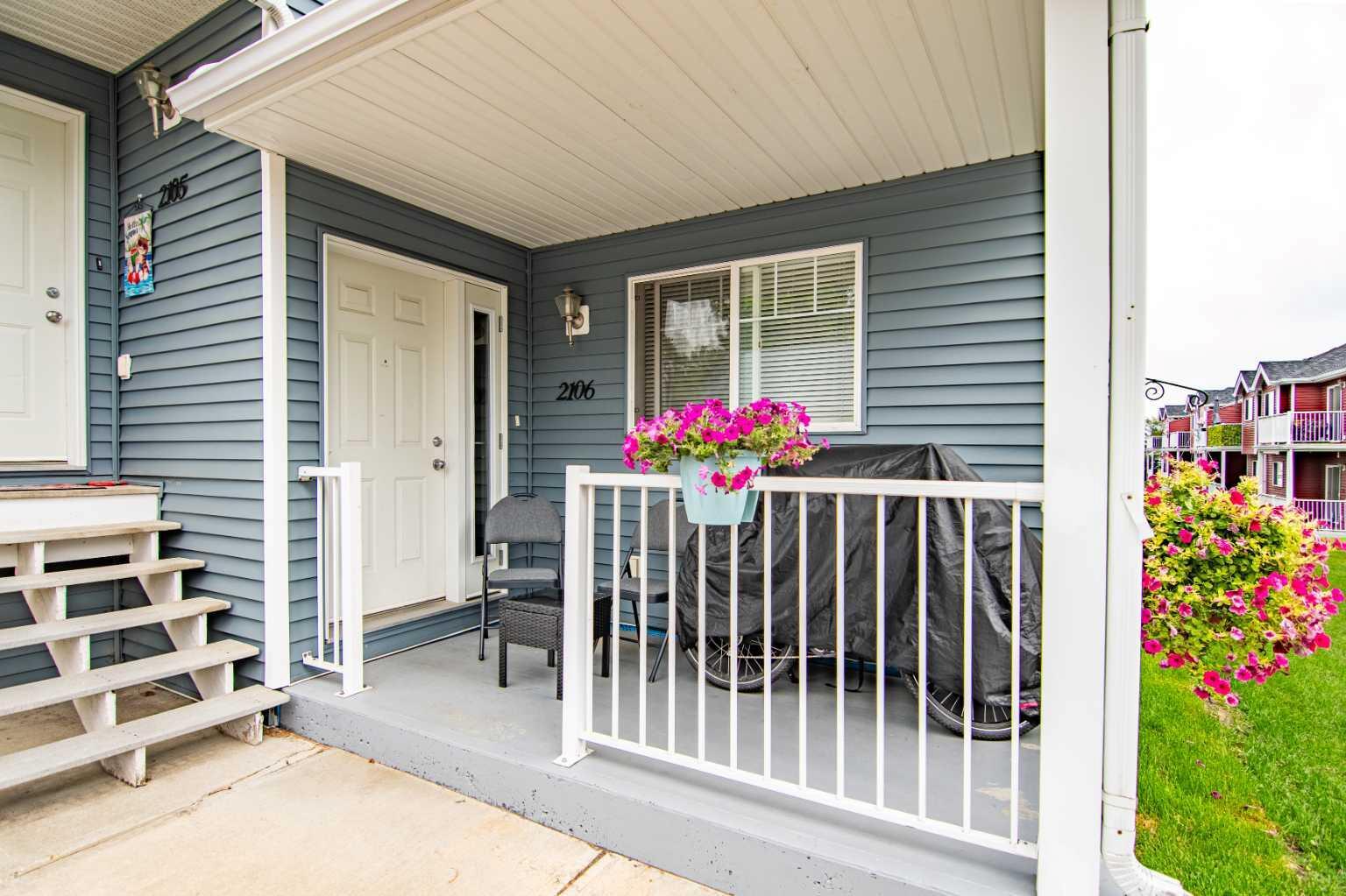 Property Photo: 5220 50A Avenue 2106 AB T4S 1E5