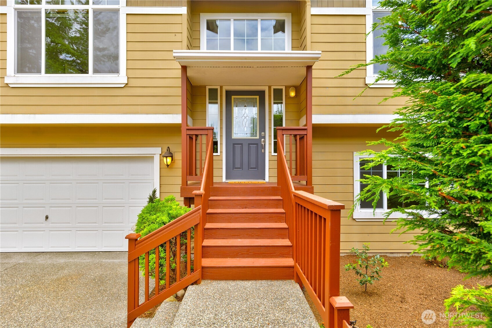 Property Photo: 7724 203rd Street SW WA 98026