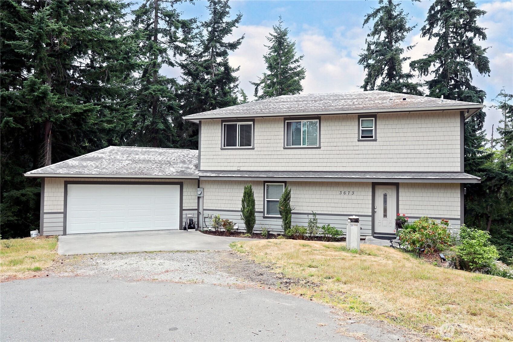 Property Photo: 3673 Kingston Court WA 98236