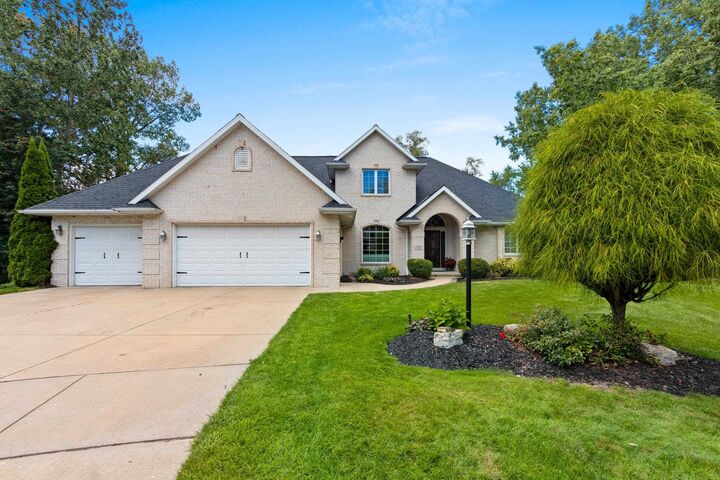 Property Photo:  175 Burgundy Court  WI 54302-5254 