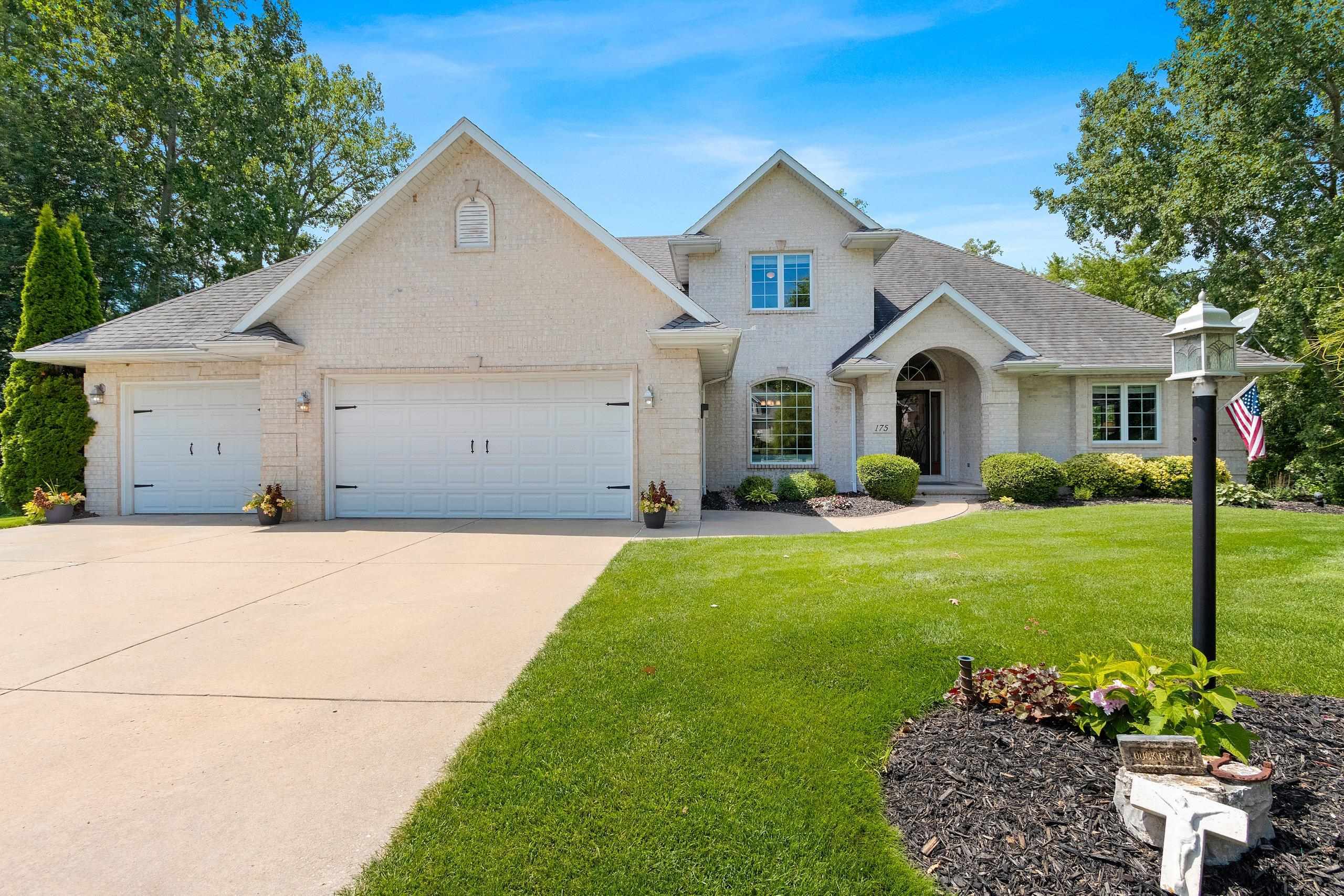 Property Photo:  175 Burgundy Court  WI 54302-5254 