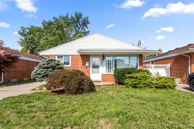 Property Photo:  6547 Colonial Street  MI 48127 