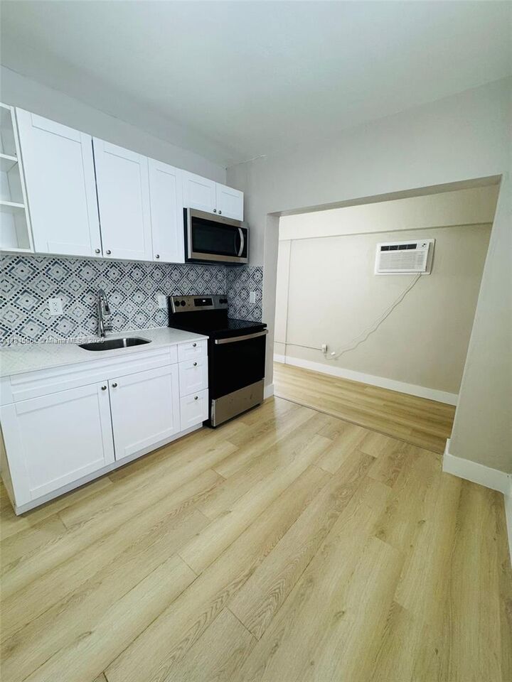 Property Photo:  2960 W Flagler St 11  FL 33135 