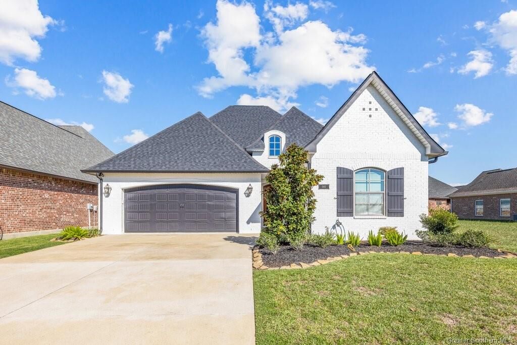 Property Photo: 5815 Weeping Willow Drive LA 70605
