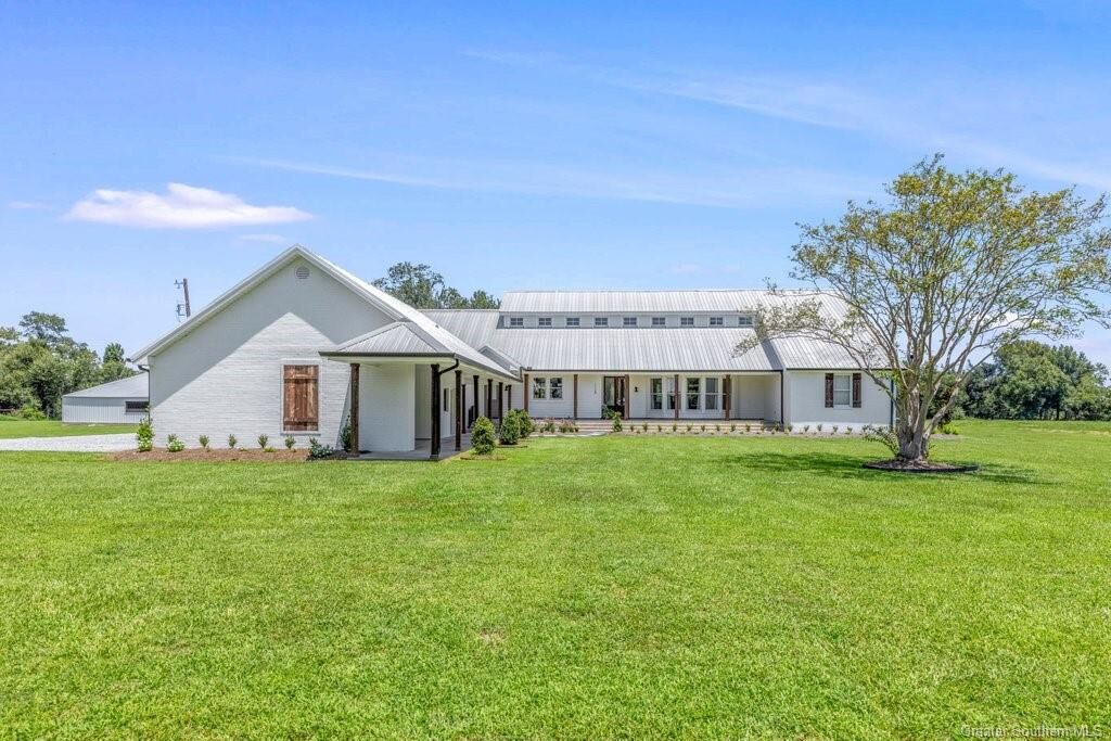 Property Photo: 1128 Birdnest Road LA 70611