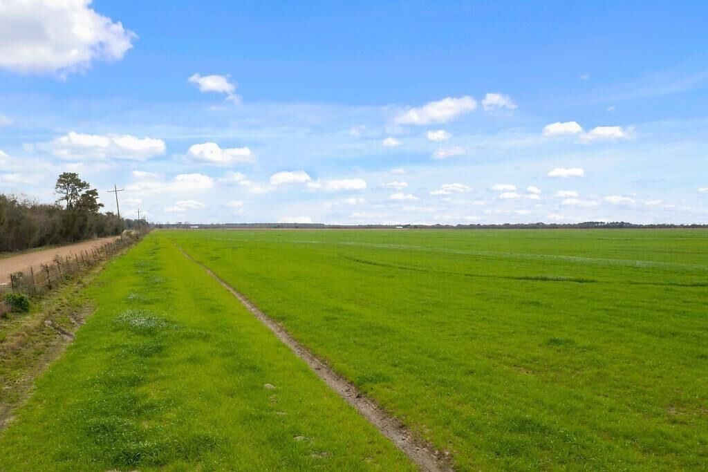Property Photo:  18 Gro Racca Road 18  LA 70647 