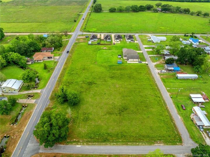 Property Photo: 0 Grove Street Lot 2 LA 70591
