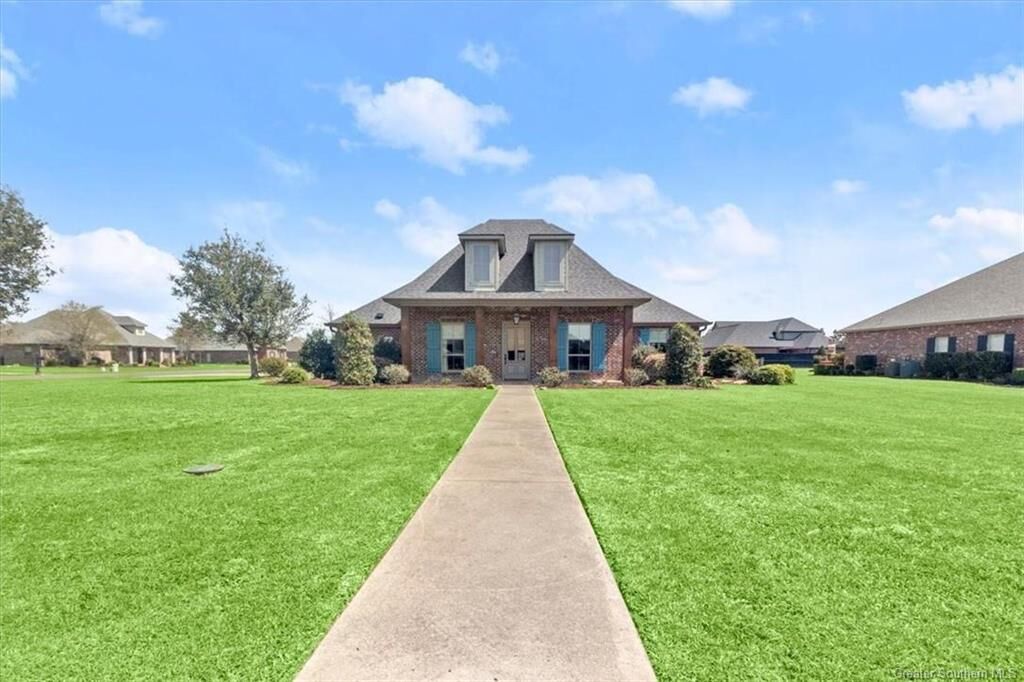 Property Photo: 229 Zinfandel Drive LA 70611