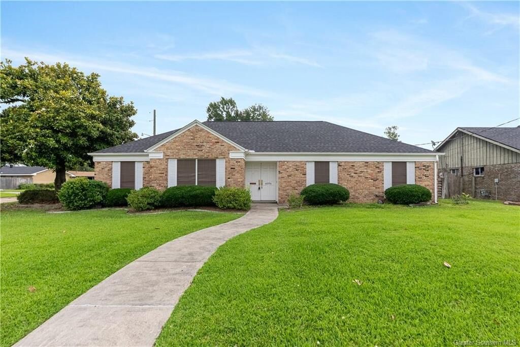 Property Photo: 4006 Wooded Drive LA 70605