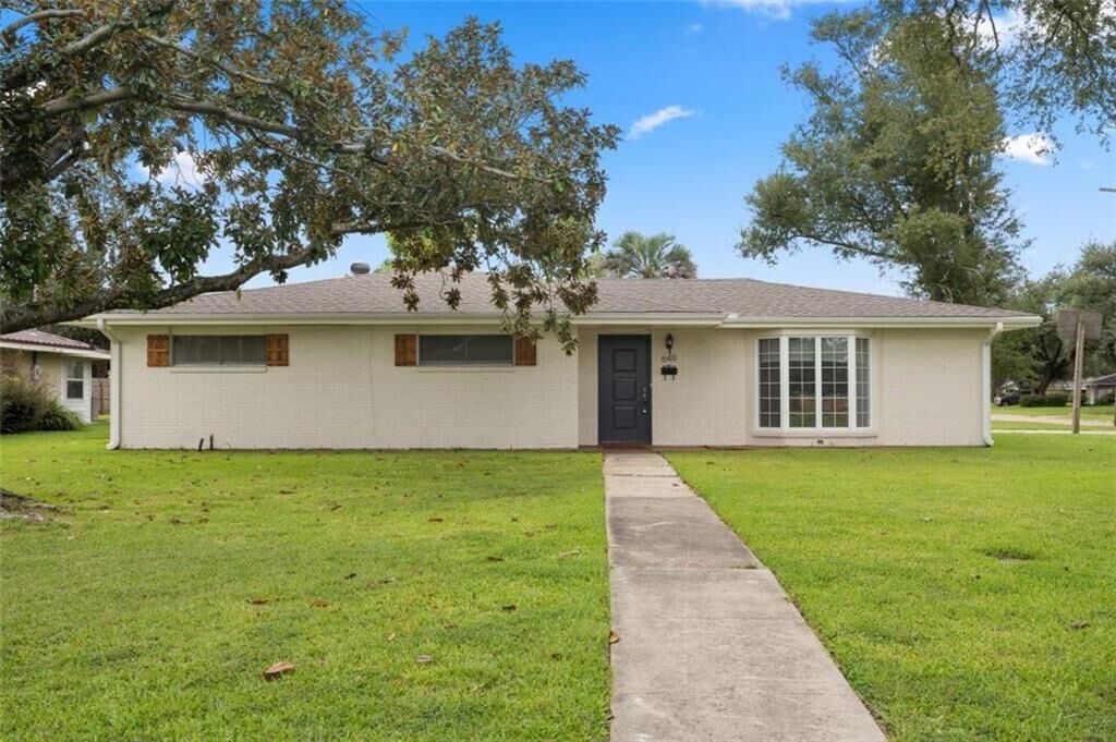 Property Photo: 649 Contour Street LA 70605