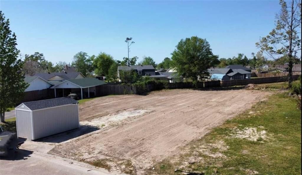 Property Photo: 2036 Olene Drive LA 70663