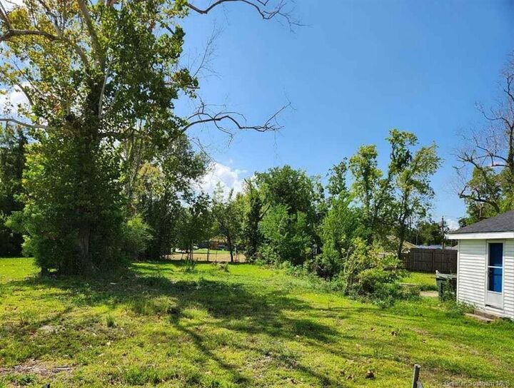 1106 13th Street  Lake Charles LA 70601 photo