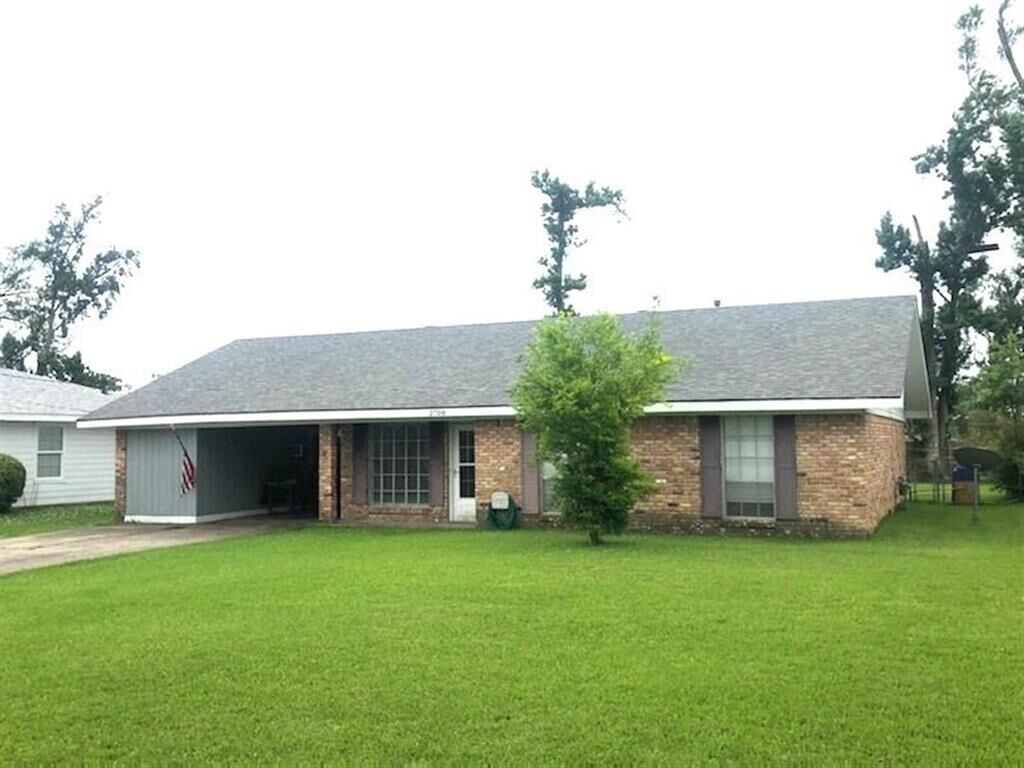 Property Photo:  2708 St Joseph Street  LA 70663 