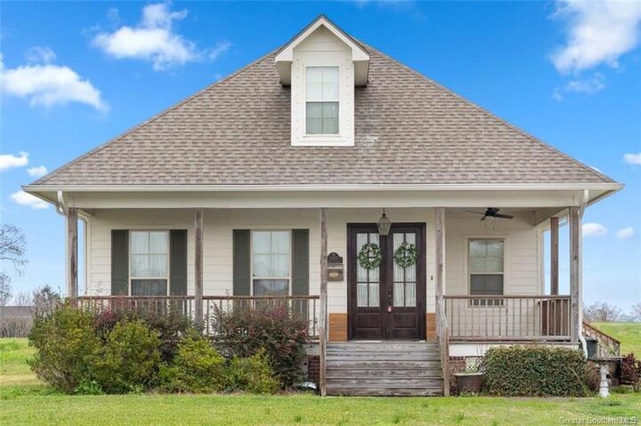 Property Photo: 2015 Barbe Street LA 70601