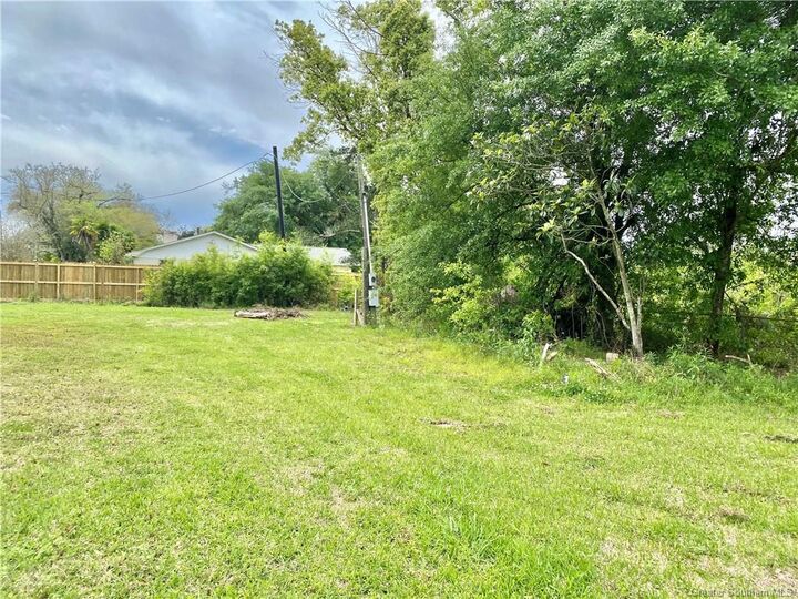 Property Photo: 1201 Highway 90 Highway LA 70668