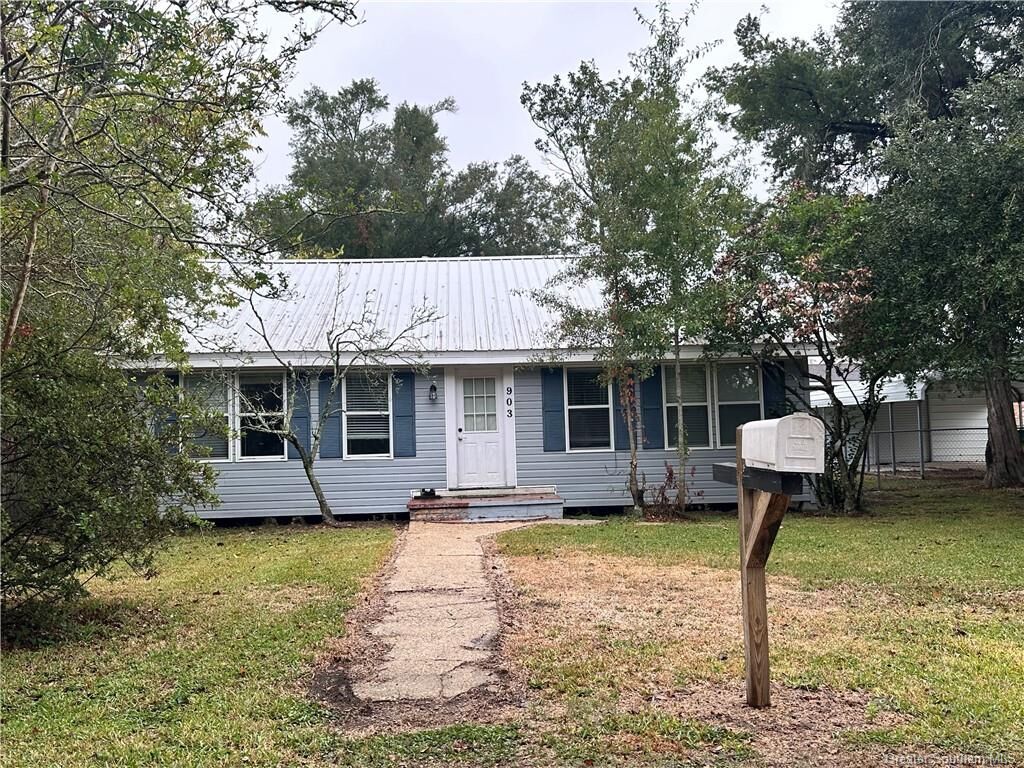 Property Photo:  903 Franklin Street  LA 70663 