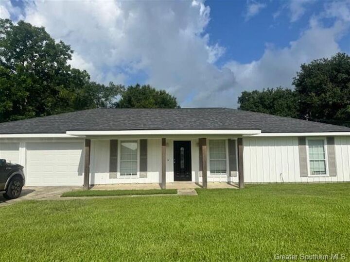 6508 Sun Meadow Lane  Lake Charles LA 70605 photo
