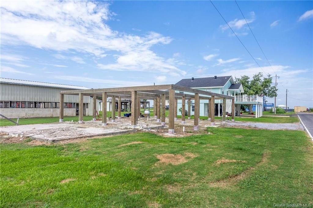 Property Photo: 347 Hebert Camp Road LA 70607