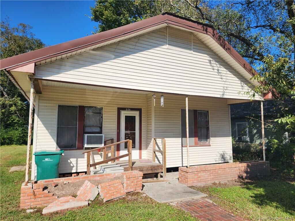 Property Photo: 524 W Lincoln Street W LA 70663