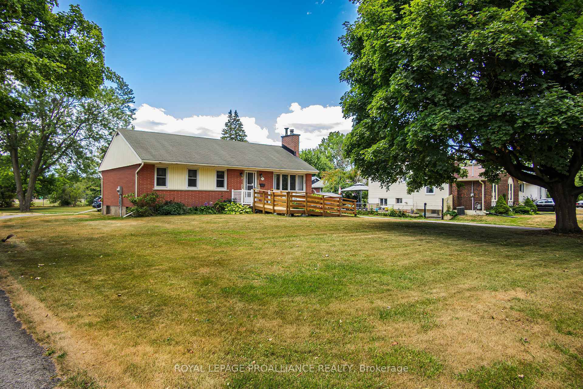 Property Photo: 9 Maple Drive ON K8P 2P7