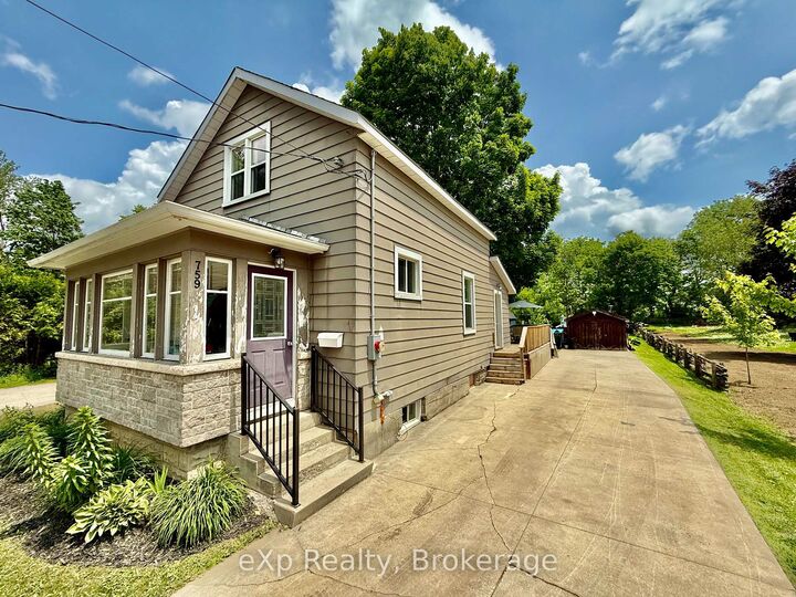 Property Photo: 759 8th A Avenue ON N4N 2L9