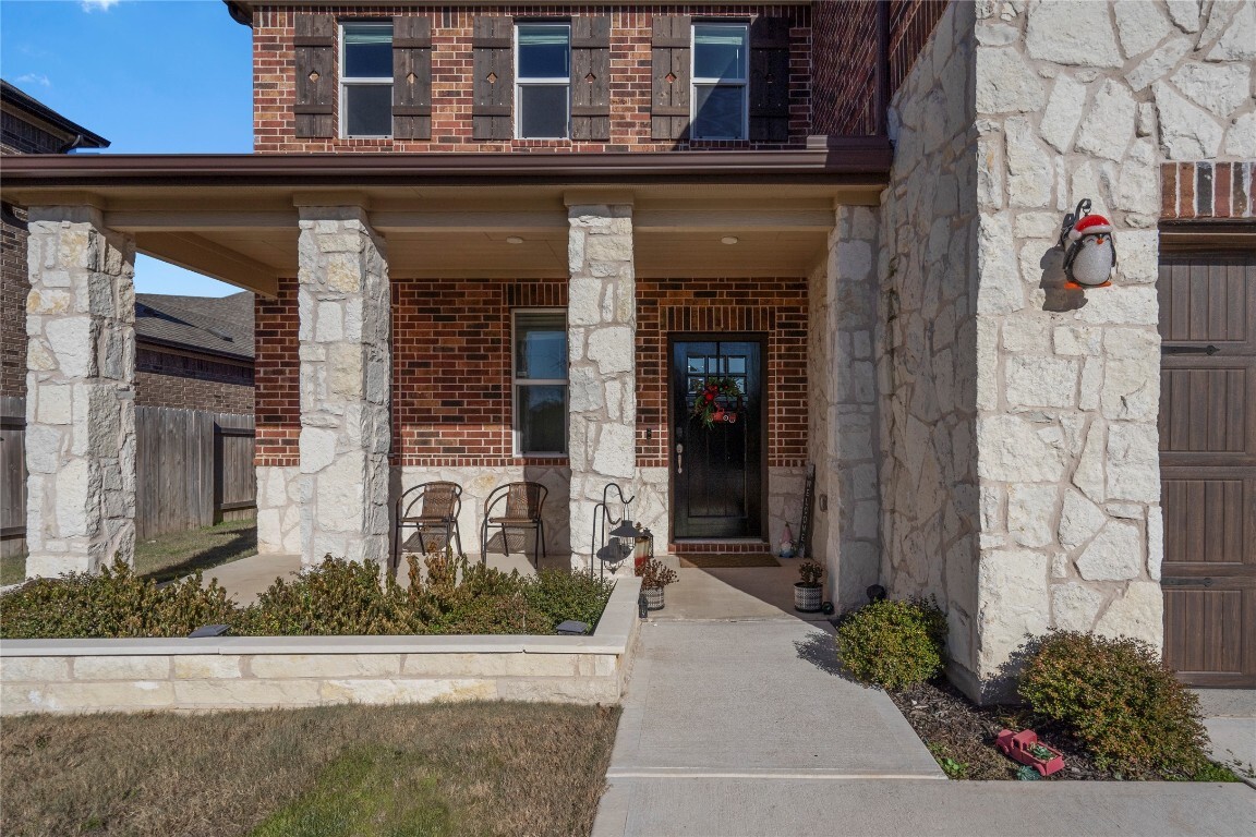 Property Photo:  1128 Hemlen Cove  TX 78641 