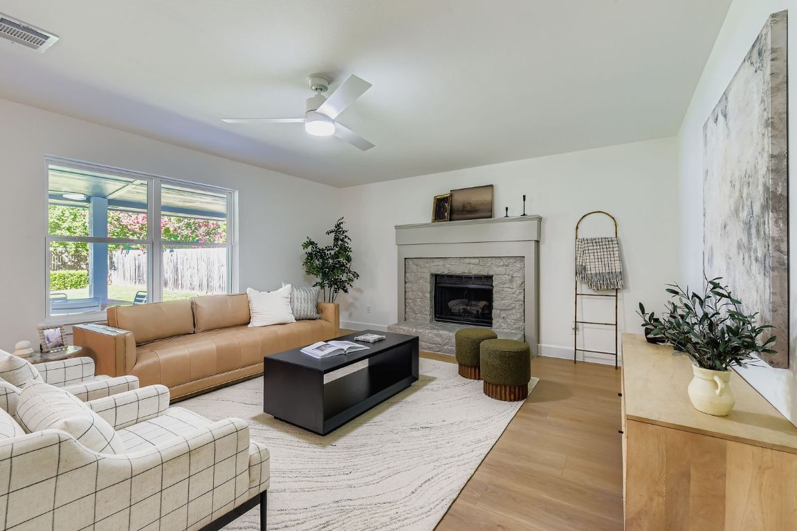 Property Photo: 7409 Whistlestop Drive TX 78749