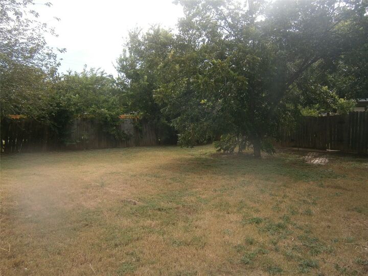Property Photo: 1104 Gardner Road TX 78721