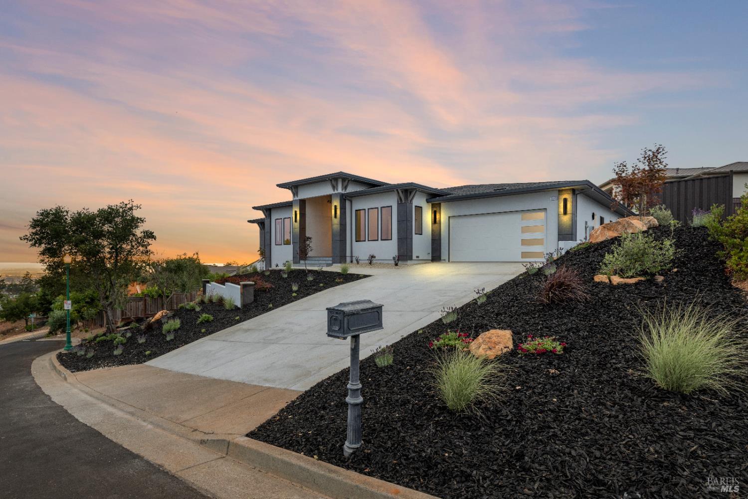 Property Photo:  3839 Horizon View Way  CA 95404 