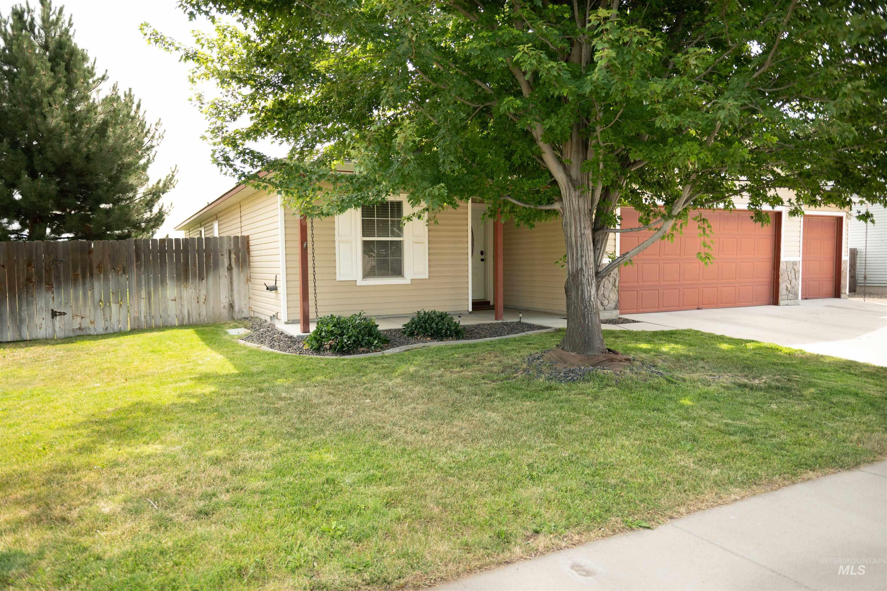Property Photo: 900 SW Independence ID 83647