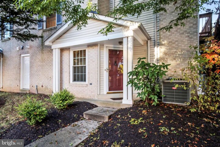 Property Photo: 11801 Rockaway Lane 41 VA 22030