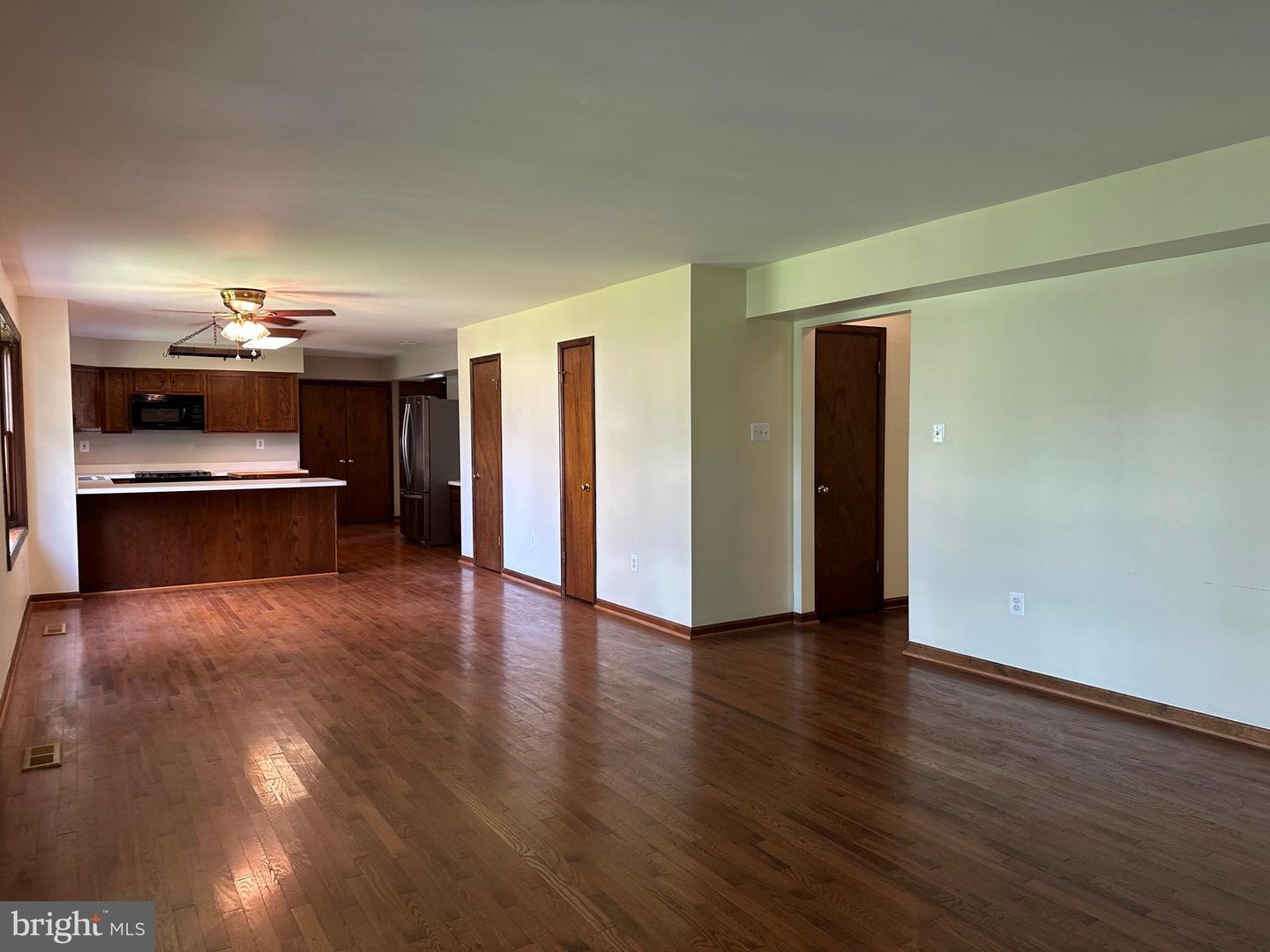 Property Photo:  502 Castleray Circle  MD 20744 