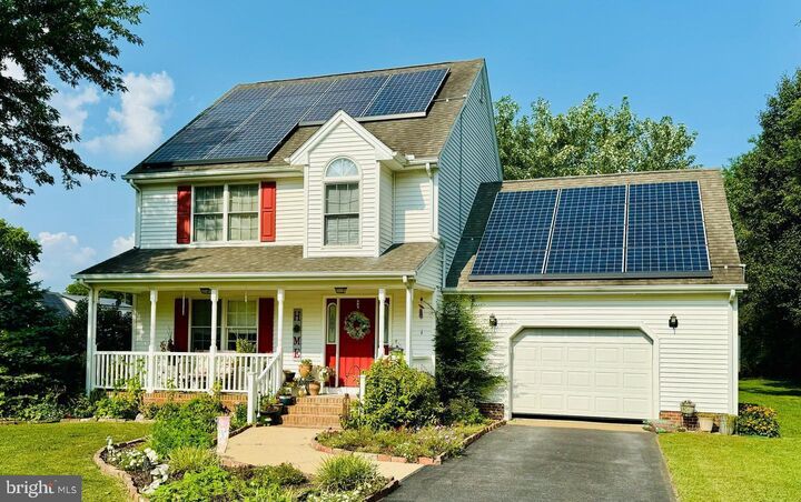 Property Photo: 633 E Main Street MD 21826
