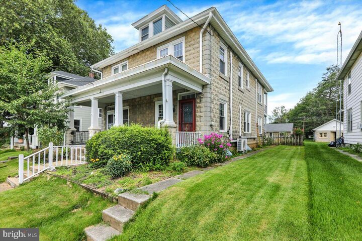 Property Photo: 47 W Lincoln Avenue PA 17543
