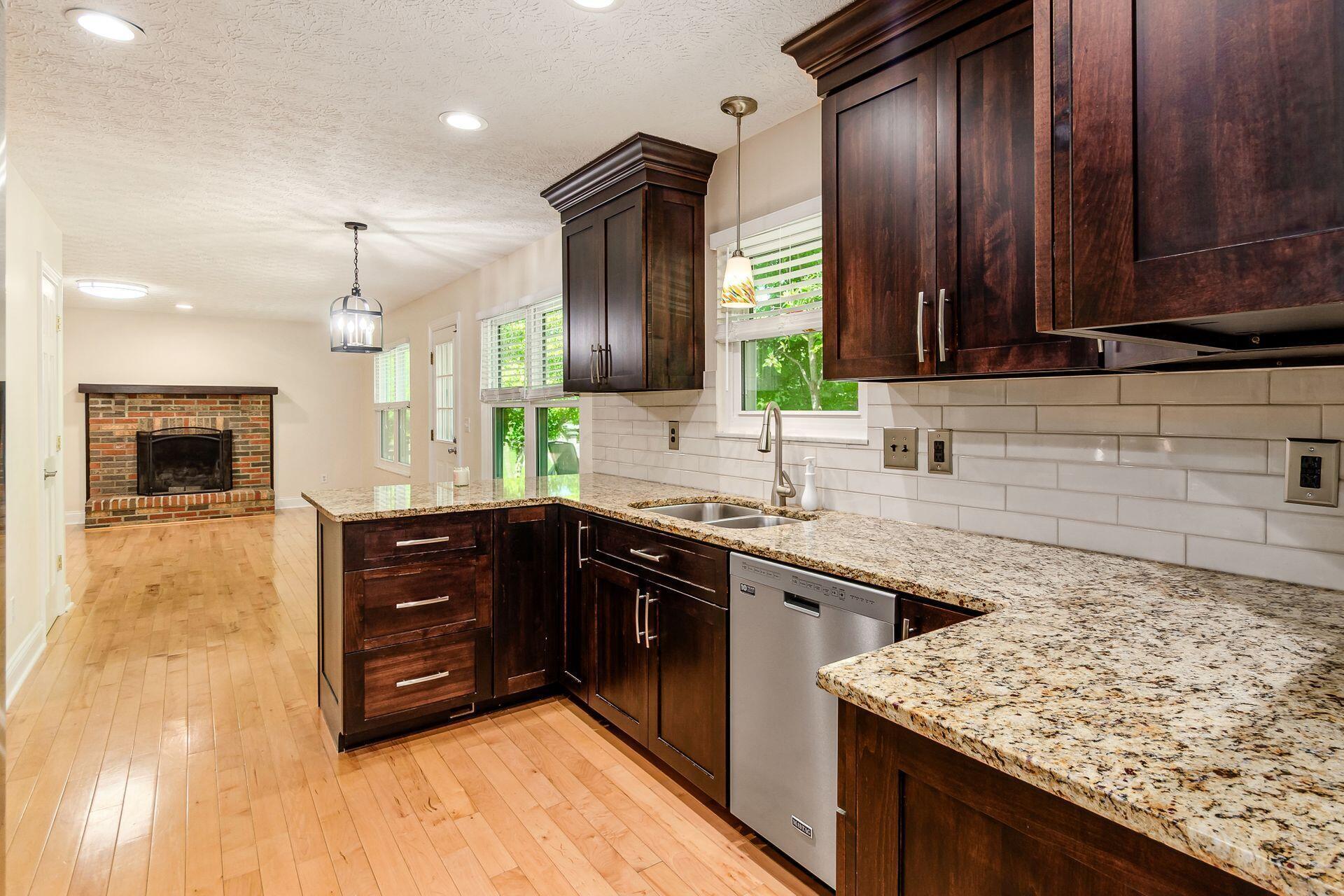 Property Photo: 3320 Harbor Bay Drive OH 43221